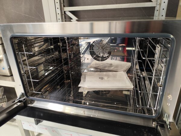 IMG_20251204_185602 IMG_20251204_185602